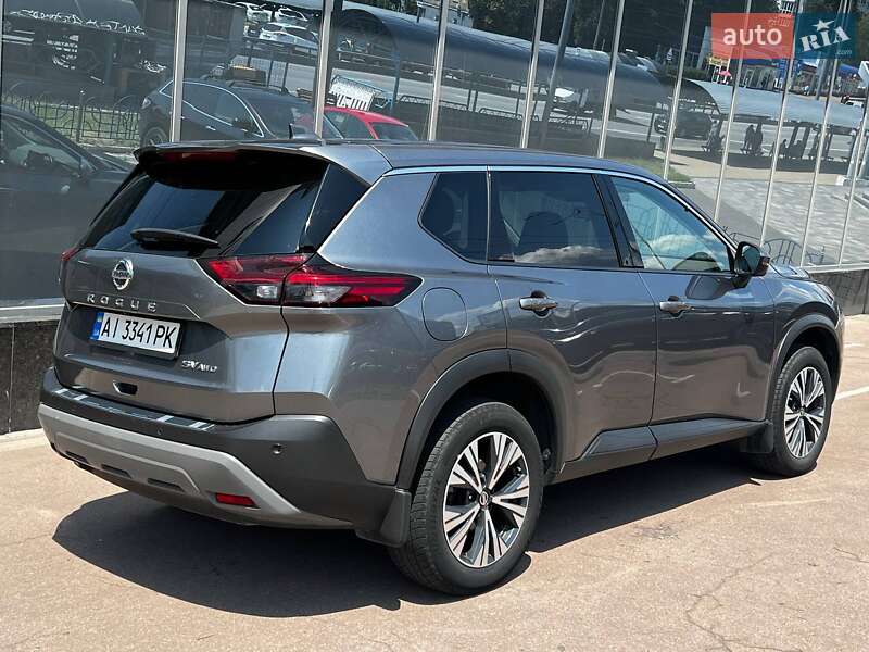 Внедорожник / Кроссовер Nissan Rogue 2021 в Киеве