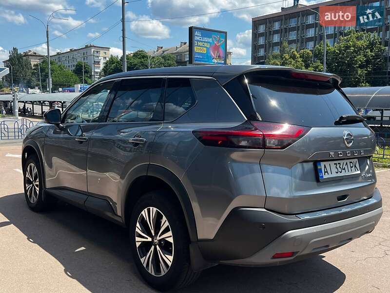Внедорожник / Кроссовер Nissan Rogue 2021 в Киеве