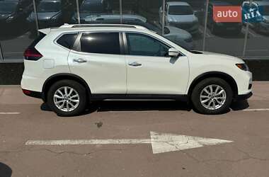 Позашляховик / Кросовер Nissan Rogue 2018 в Києві
