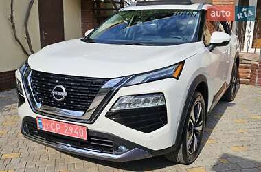 Внедорожник / Кроссовер Nissan Rogue 2023 в 