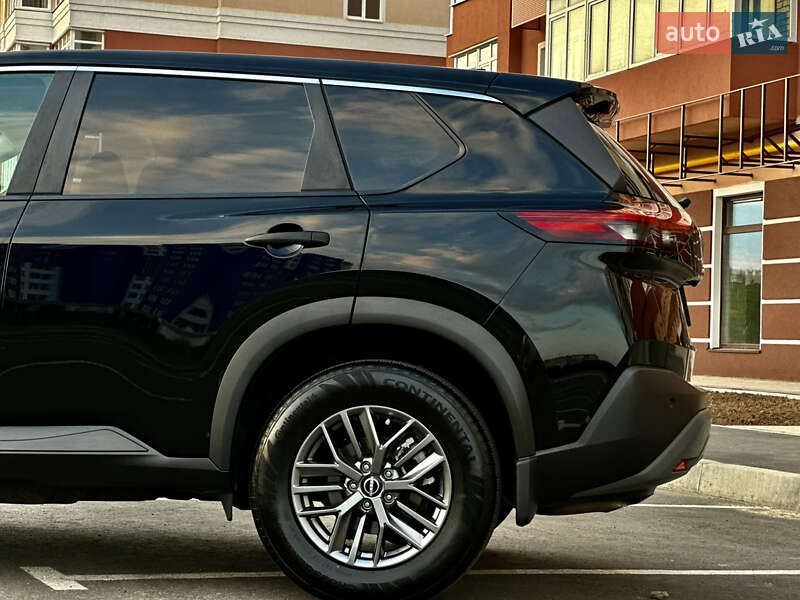 Внедорожник / Кроссовер Nissan Rogue 2022 в Умани