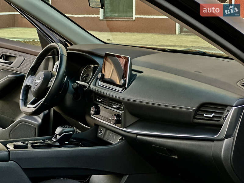 Внедорожник / Кроссовер Nissan Rogue 2022 в Умани