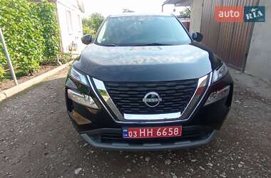 Позашляховик / Кросовер Nissan Rogue 2023 в Дніпрі