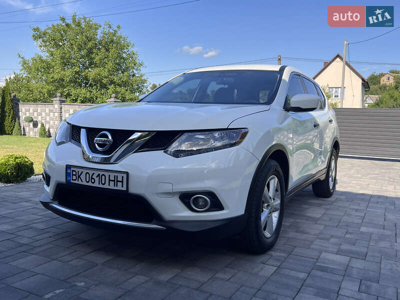 Позашляховик / Кросовер Nissan Rogue 2016 в Рівному