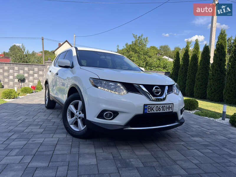 Позашляховик / Кросовер Nissan Rogue 2016 в Рівному