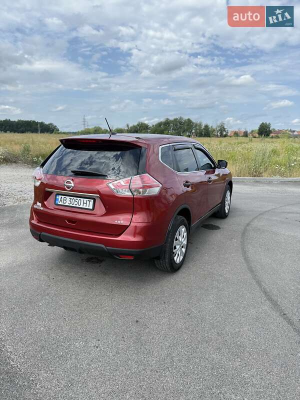 Внедорожник / Кроссовер Nissan Rogue 2016 в Виннице