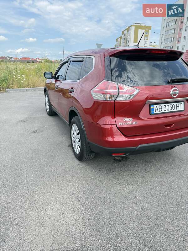 Внедорожник / Кроссовер Nissan Rogue 2016 в Виннице