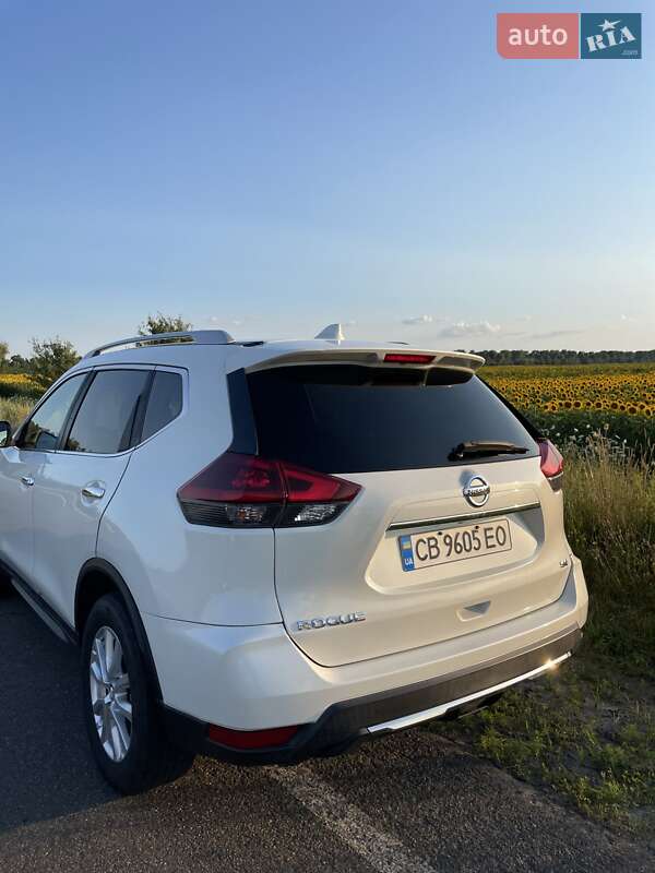 Внедорожник / Кроссовер Nissan Rogue 2018 в Киеве