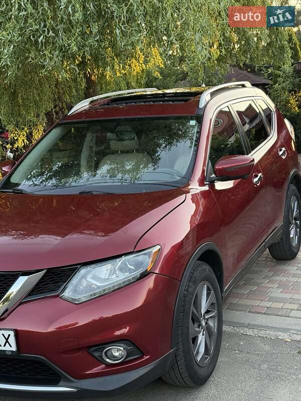 Внедорожник / Кроссовер Nissan Rogue 2016 в Виннице
