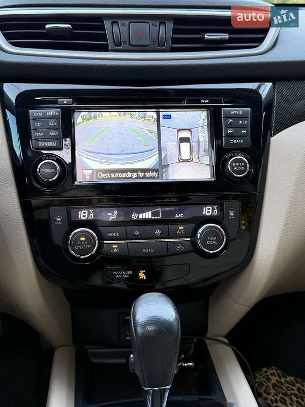 Внедорожник / Кроссовер Nissan Rogue 2016 в Виннице