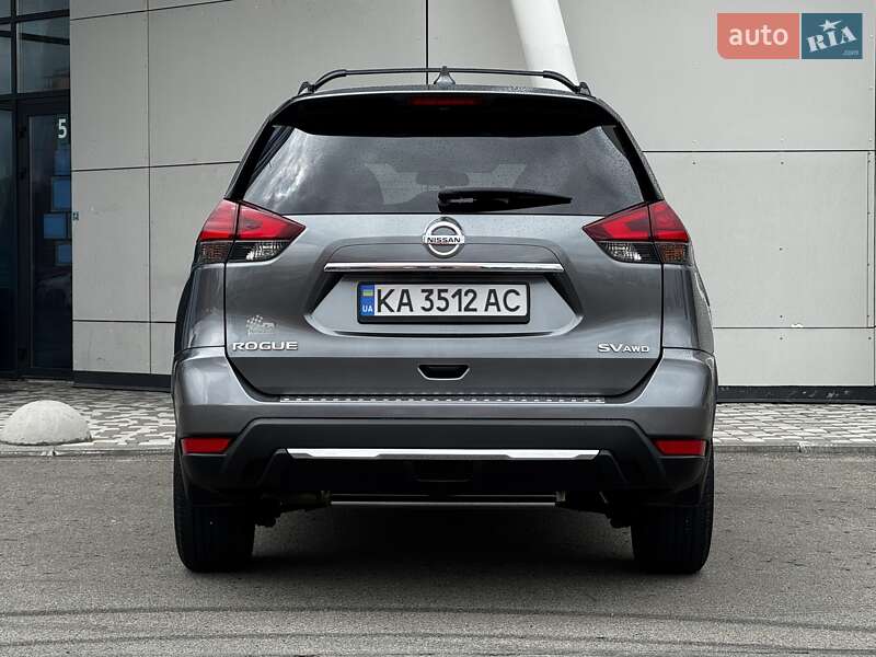 Внедорожник / Кроссовер Nissan Rogue 2017 в Киеве