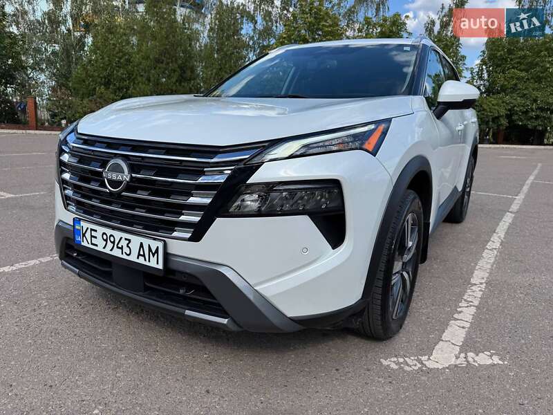 Внедорожник / Кроссовер Nissan Rogue 2024 в Кривом Роге