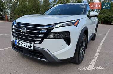 Внедорожник / Кроссовер Nissan Rogue 2024 в 