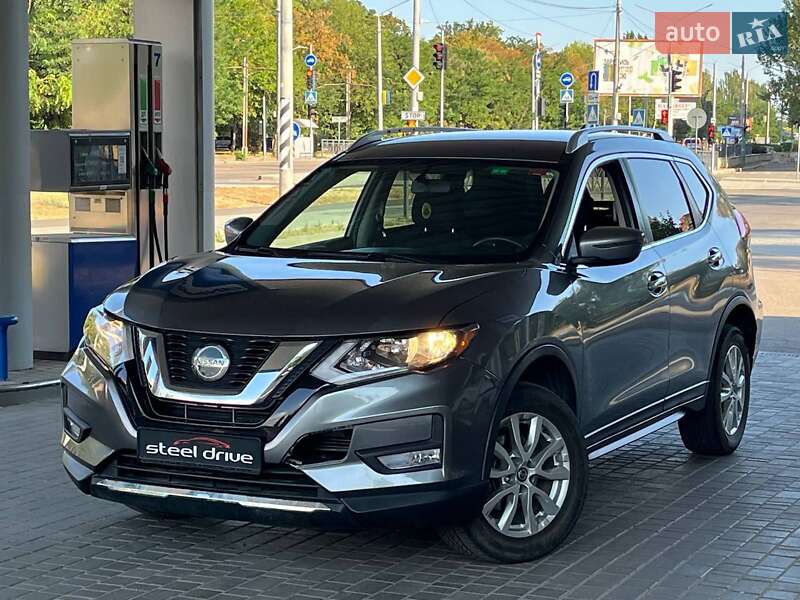 Внедорожник / Кроссовер Nissan Rogue 2018 в Николаеве