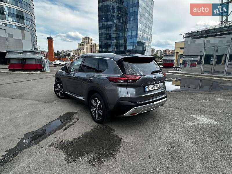 Внедорожник / Кроссовер Nissan Rogue 2023 в Днепре