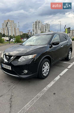 Внедорожник / Кроссовер Nissan Rogue 2015 в Киеве