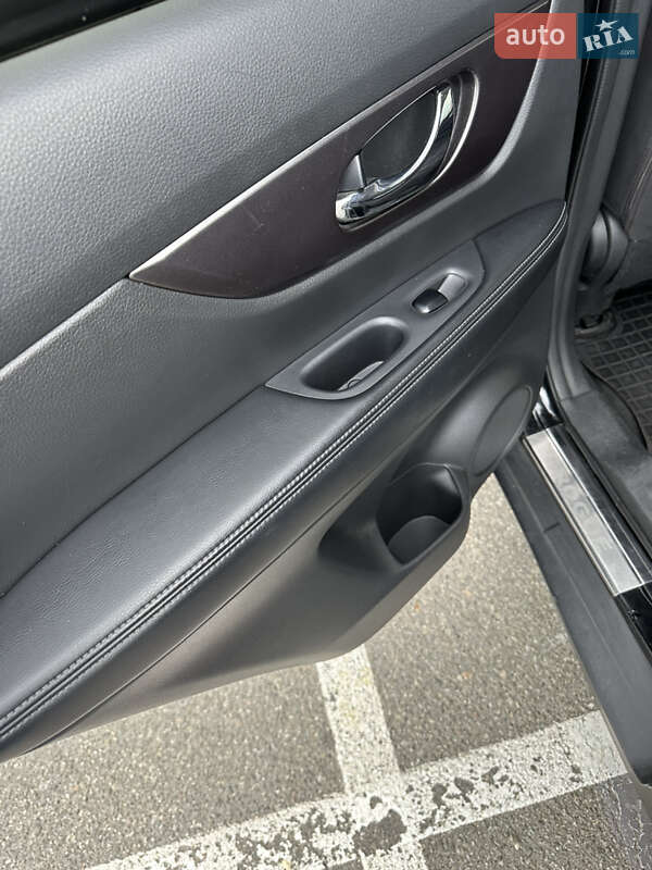 Внедорожник / Кроссовер Nissan Rogue 2015 в Киеве фото 22 Внедорожник / Кроссовер Nissan Rogue 2015 в Киеве