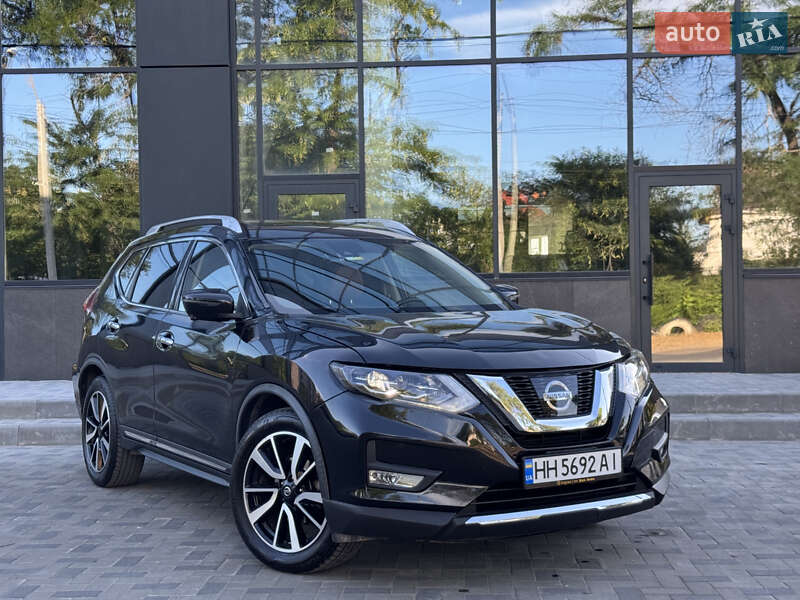 Внедорожник / Кроссовер Nissan Rogue 2018 в Одессе