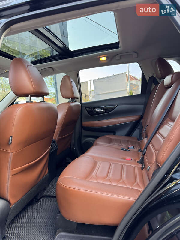 Внедорожник / Кроссовер Nissan Rogue 2018 в Одессе