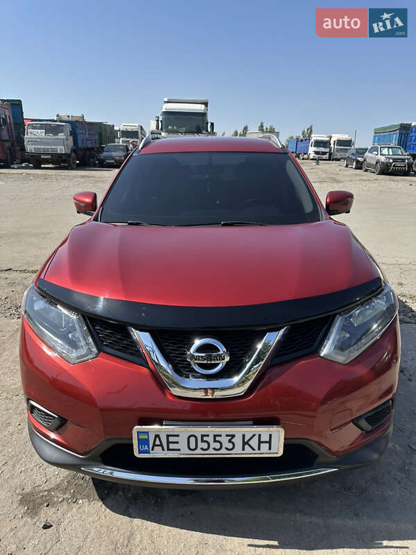 Внедорожник / Кроссовер Nissan Rogue 2015 в Павлограде