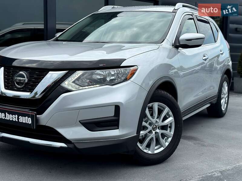 Внедорожник / Кроссовер Nissan Rogue 2019 в Ровно