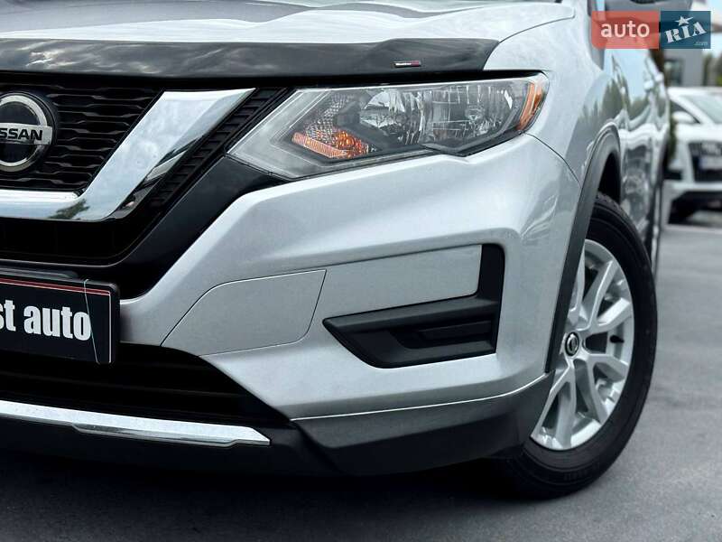 Внедорожник / Кроссовер Nissan Rogue 2019 в Ровно