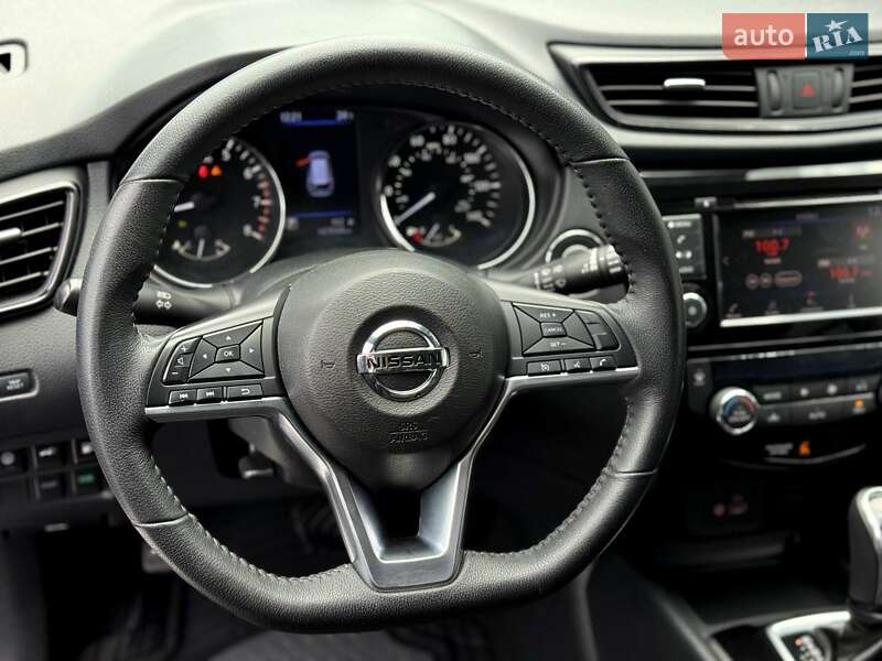 Внедорожник / Кроссовер Nissan Rogue 2019 в Ровно