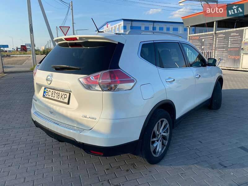 Внедорожник / Кроссовер Nissan Rogue 2015 в Львове