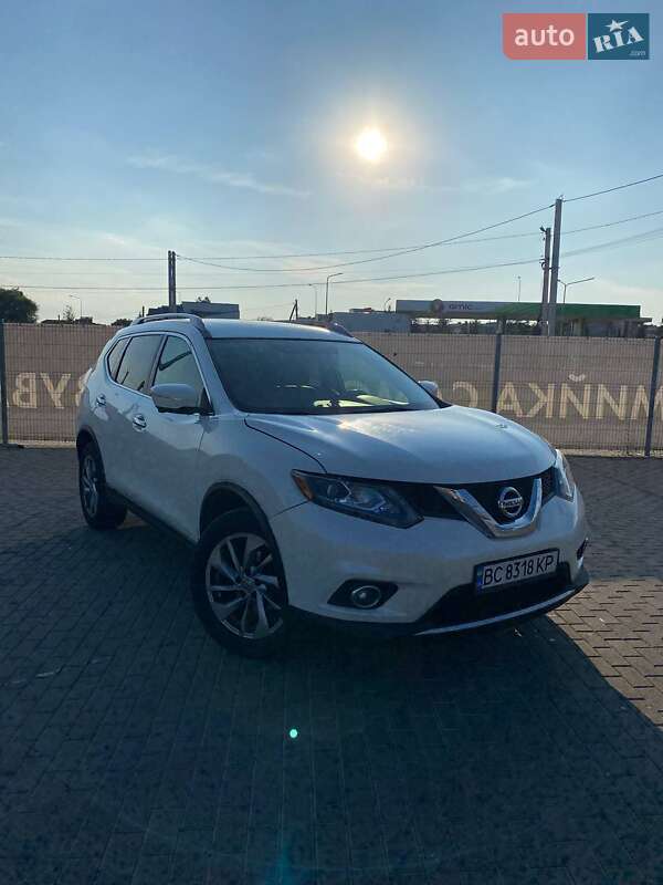 Внедорожник / Кроссовер Nissan Rogue 2015 в Львове