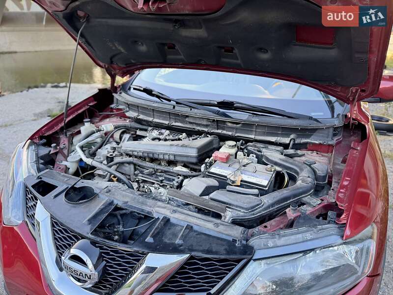 Внедорожник / Кроссовер Nissan Rogue 2016 в Виннице