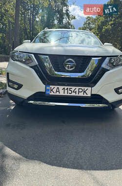Внедорожник / Кроссовер Nissan Rogue 2020 в Киеве