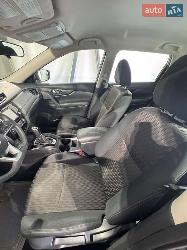 Позашляховик / Кросовер Nissan Rogue 2018 в Києві