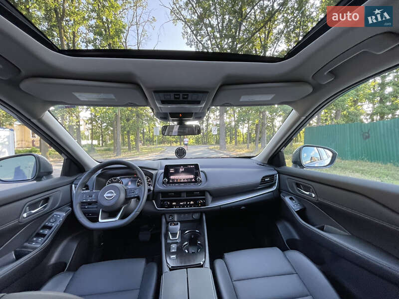 Позашляховик / Кросовер Nissan Rogue 2024 в Києві