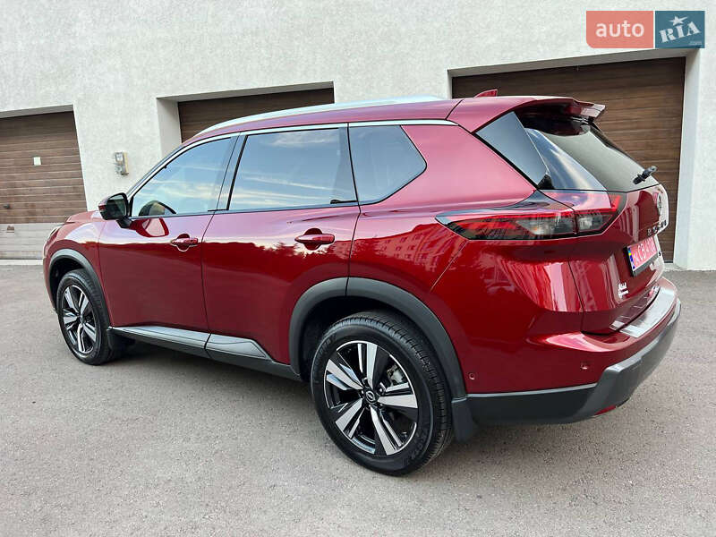 Внедорожник / Кроссовер Nissan Rogue 2024 в Киеве