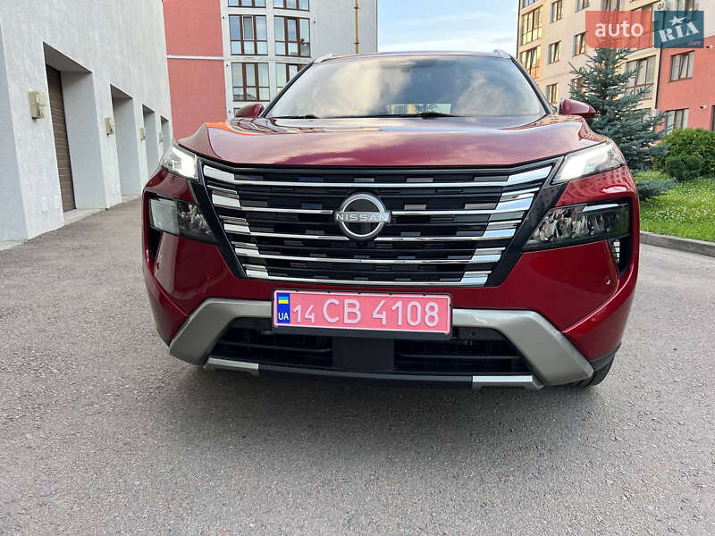 Внедорожник / Кроссовер Nissan Rogue 2024 в Киеве