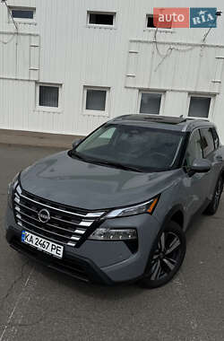 Позашляховик / Кросовер Nissan Rogue 2024 в Києві