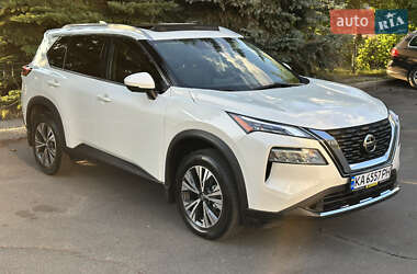 Внедорожник / Кроссовер Nissan Rogue 2021 в Киеве