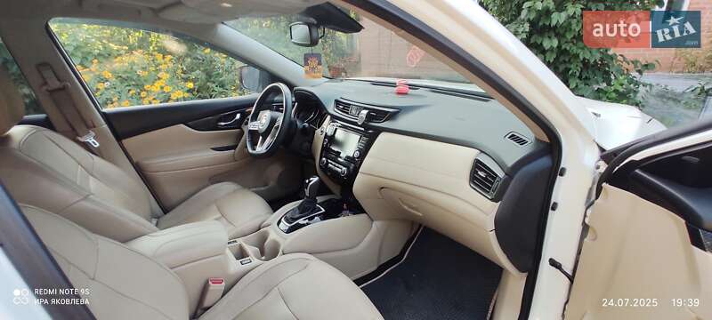 Внедорожник / Кроссовер Nissan Rogue 2019 в Киеве