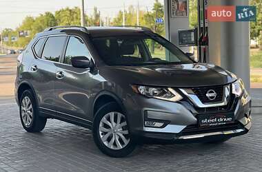 Внедорожник / Кроссовер Nissan Rogue 2015 в Николаеве
