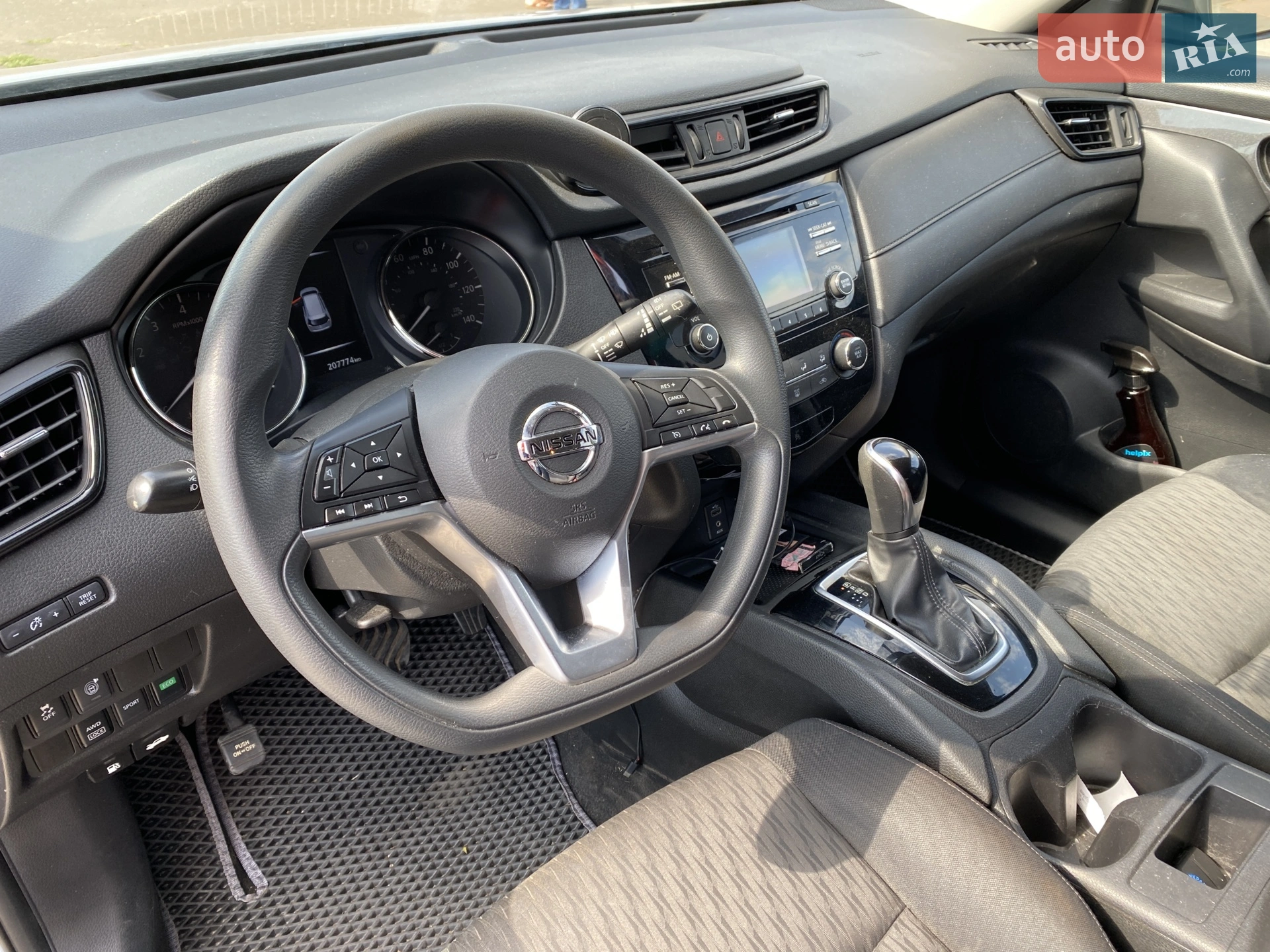 2017 Nissan Rogue - мініатюра 9