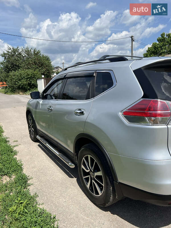 Позашляховик / Кросовер Nissan Rogue 2015 в Полтаві