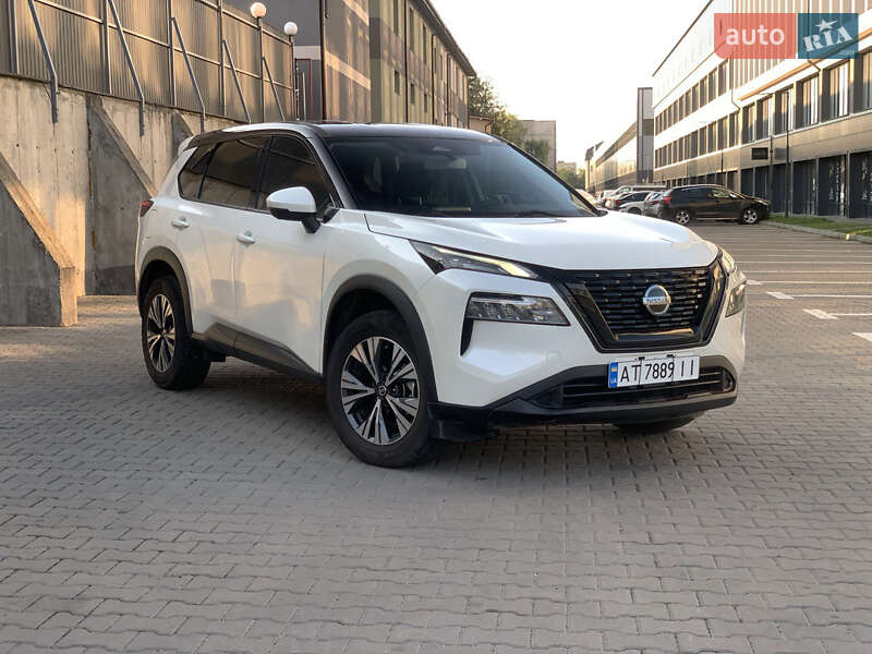 Внедорожник / Кроссовер Nissan Rogue 2020 в Ивано-Франковске