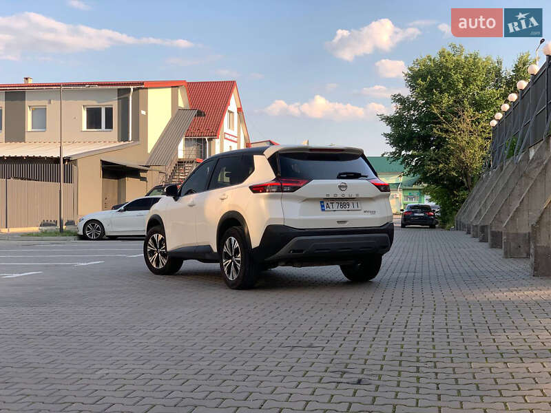 Внедорожник / Кроссовер Nissan Rogue 2020 в Ивано-Франковске