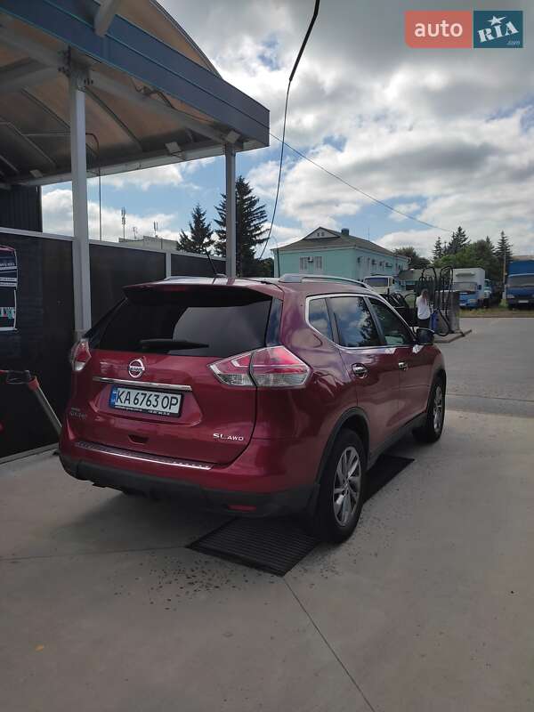 Внедорожник / Кроссовер Nissan Rogue 2014 в Мироновке