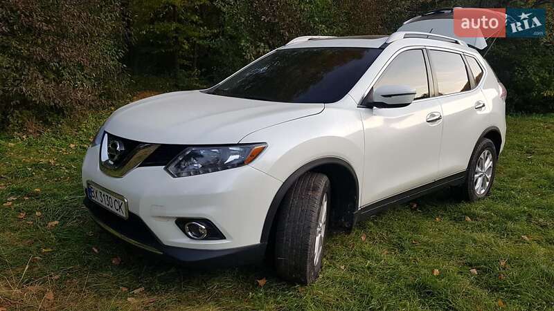 Внедорожник / Кроссовер Nissan Rogue 2016 в Каменец-Подольском