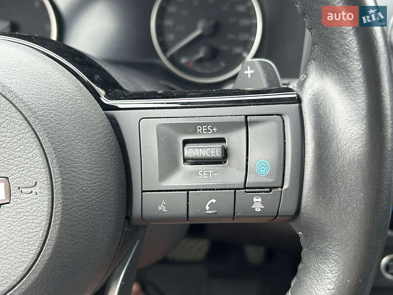 Позашляховик / Кросовер Nissan Rogue 2023 в Києві