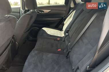 Внедорожник / Кроссовер Nissan Rogue 2015 в 
