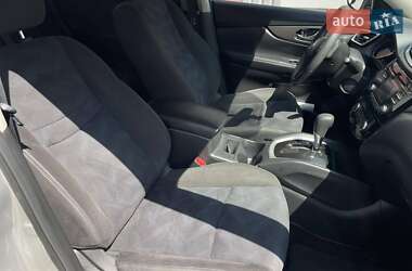 Внедорожник / Кроссовер Nissan Rogue 2015 в 