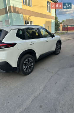 Внедорожник / Кроссовер Nissan Rogue 2023 в Лубнах