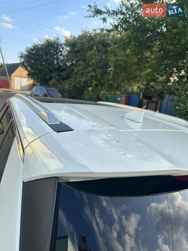 Внедорожник / Кроссовер Nissan Rogue 2023 в Лубнах